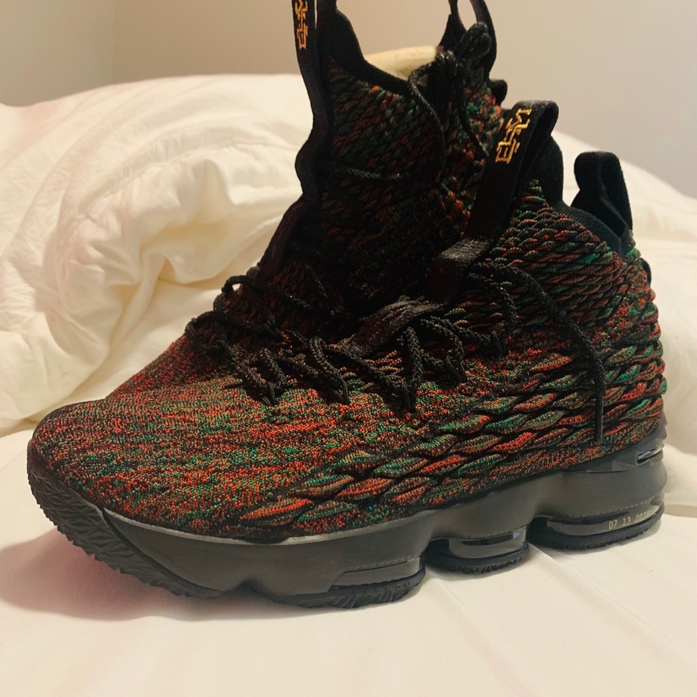 LeBron 15